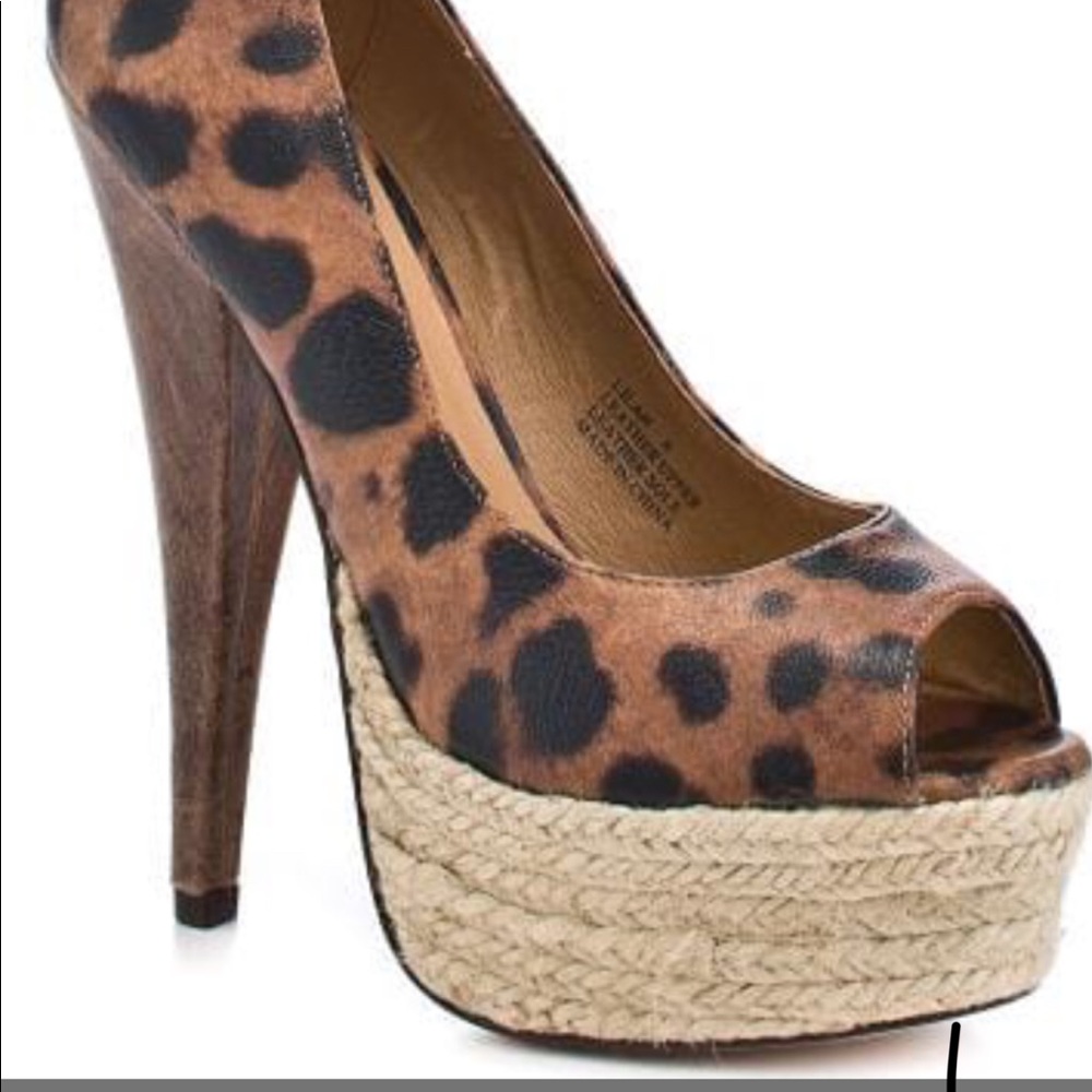 ZiGiny Leopard Open Toe Platform Pumps NWOT 8.5